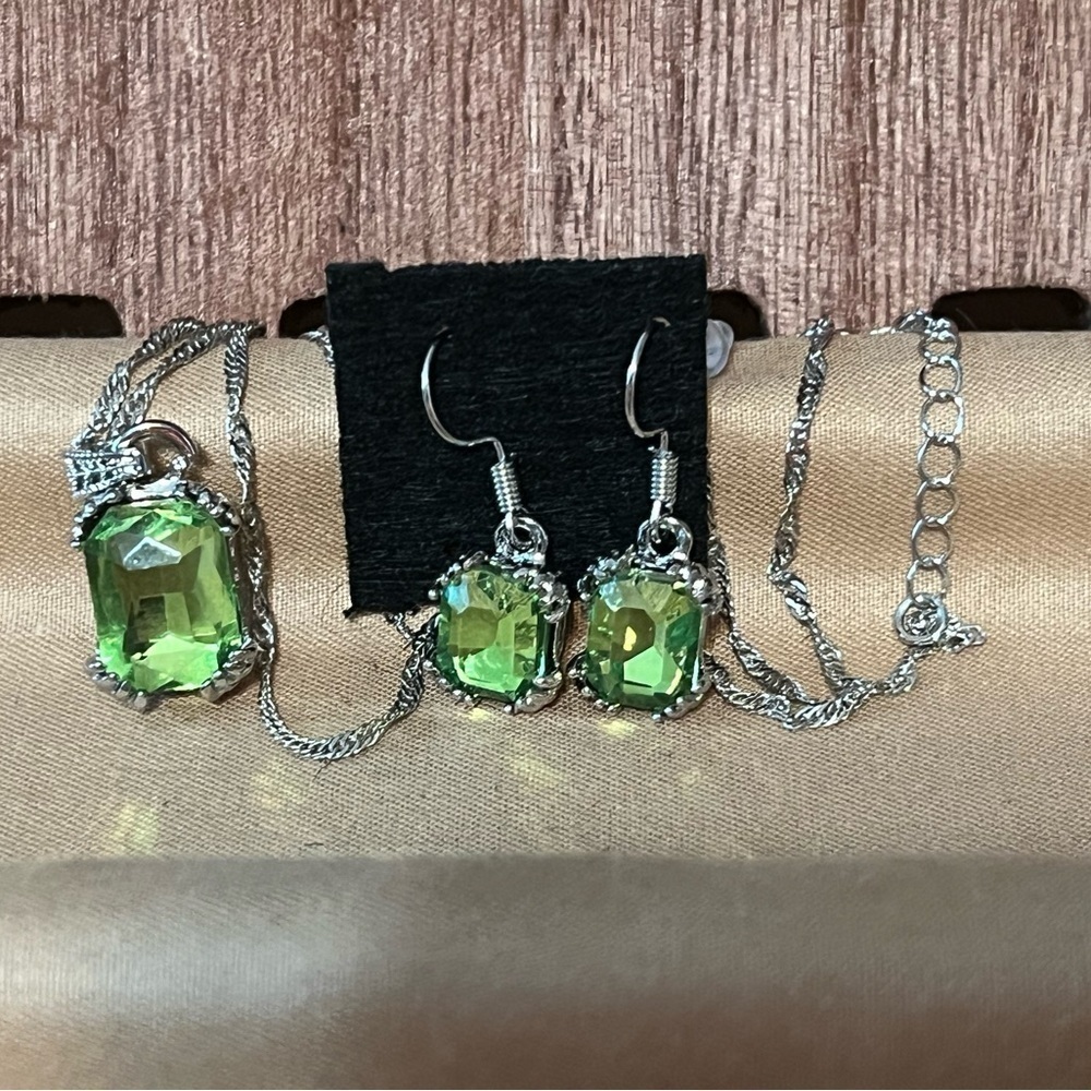 Retro Style Gemstone Jewelry Set, BN